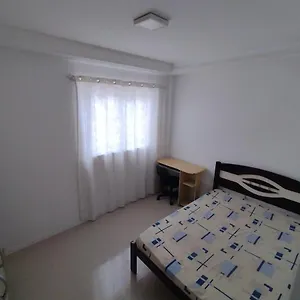 Quarto em Acomodações Particulares N1 Em Apt Compartilhado, Camboriu